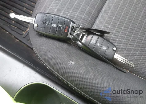 2016 Kia Forte Lx z USA, uszkodzony, nr VIN KNAFX4A65G5477498